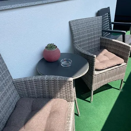 Egger Apartment *