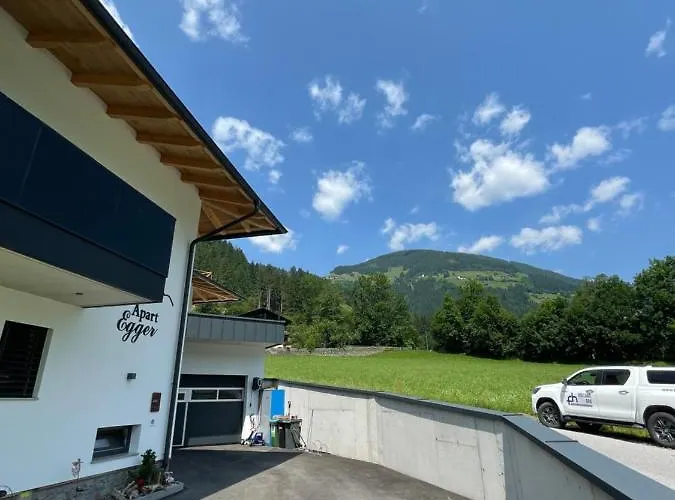 Egger Apartament *